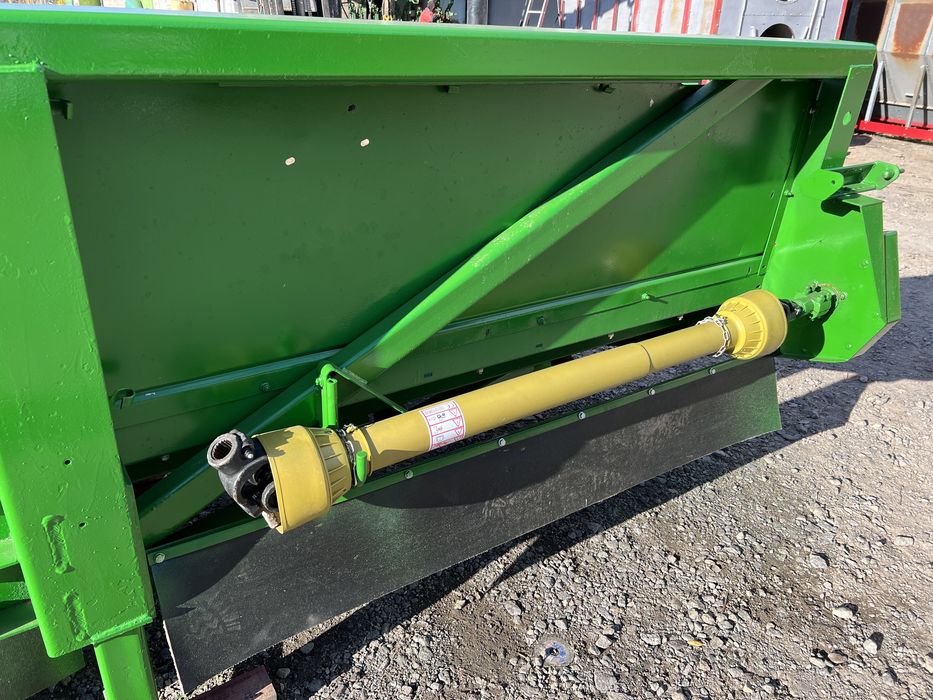 Жатка кукурузная Джон Дір 892 з сечкарем. Обмін