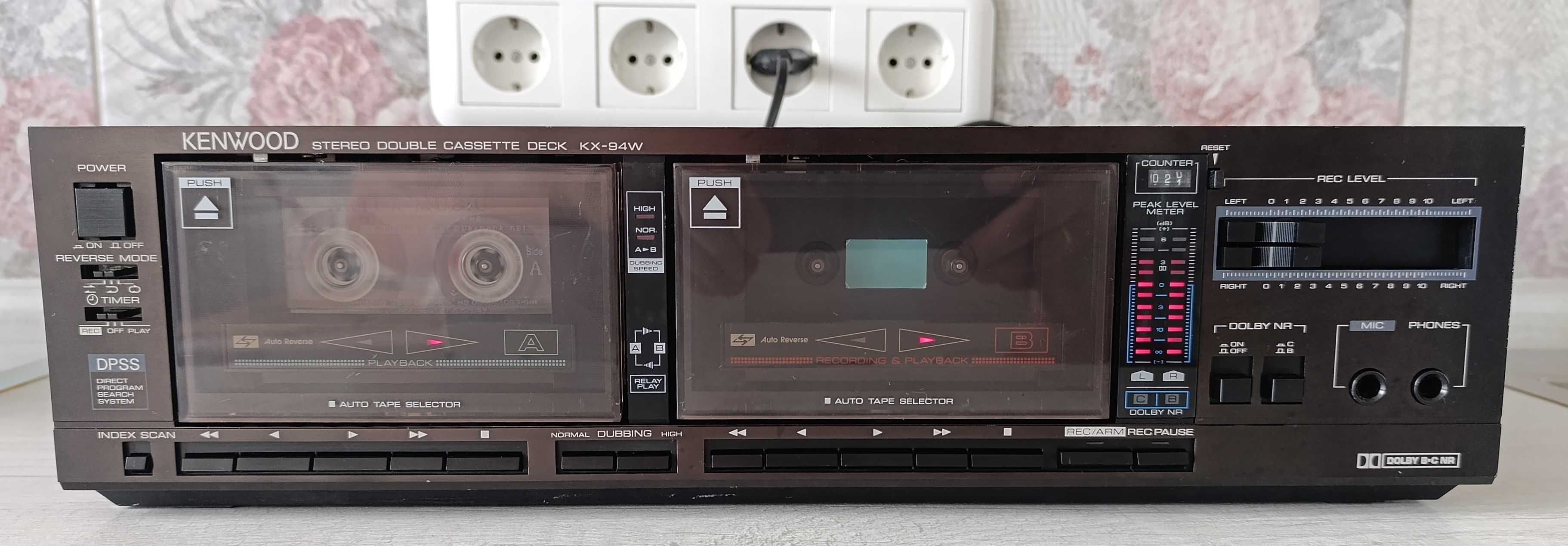 Кассетная дека Kenwood KX-94W.