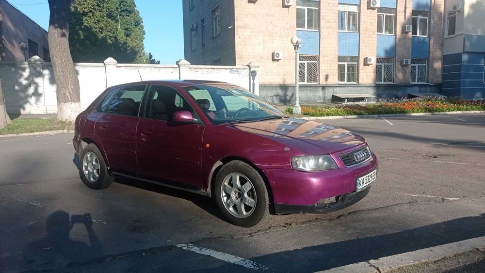 Продам Ауді А3  2000р. 1.6л Газ/Бензин