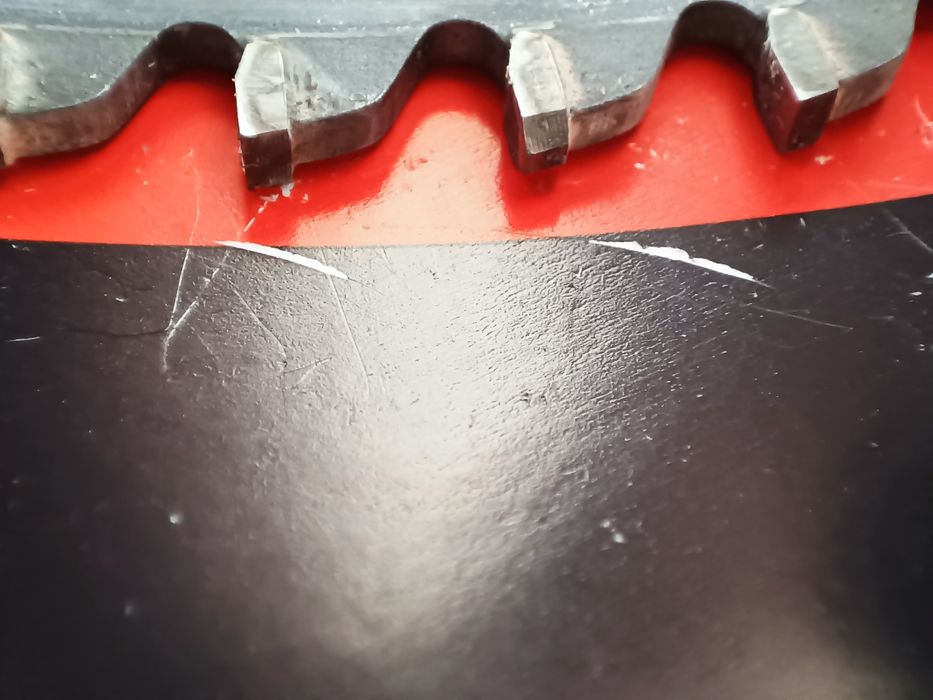 Пиляльний диск Dnipro-M ULTRA 255 мм 30 25.4 84Т
Рейтинг
16 відгуків