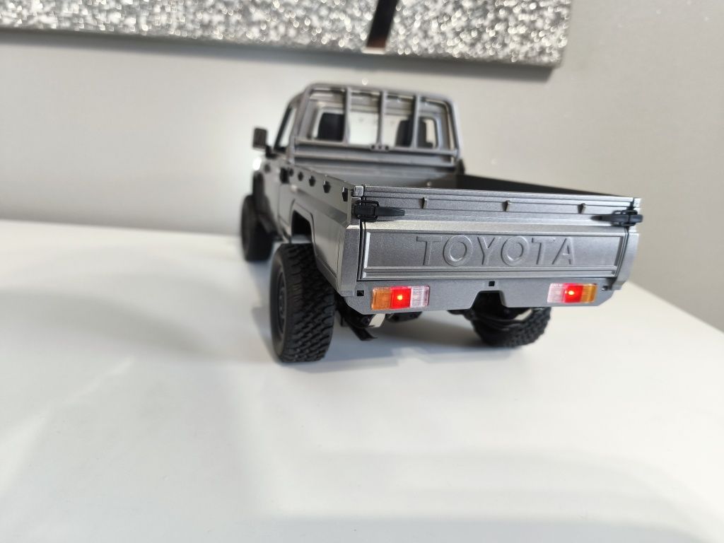RC Crawler Toyota Land Cruiser