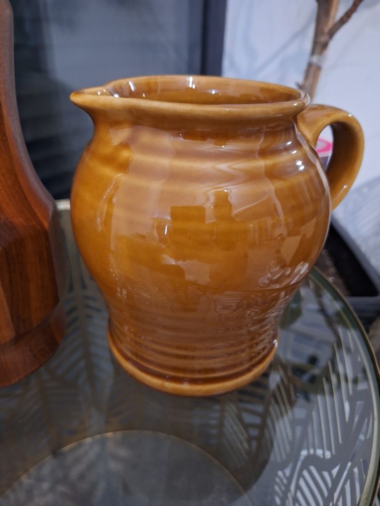 2 dzbanki drewniany i ceramiczny ddr