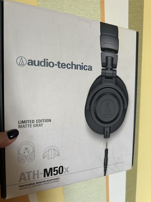 Студійні навушники Audio-Technica ATH-M50x