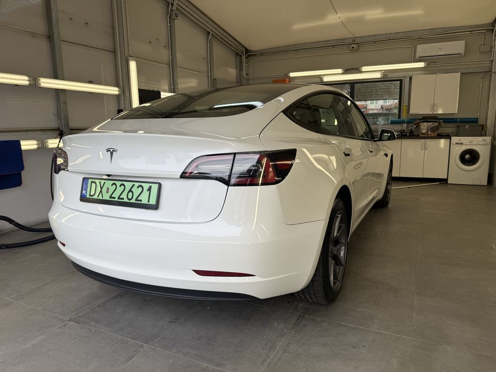 Tesla Model 3 Long Range Dual Motor 2023 – 480 KM – Jak Nowa!