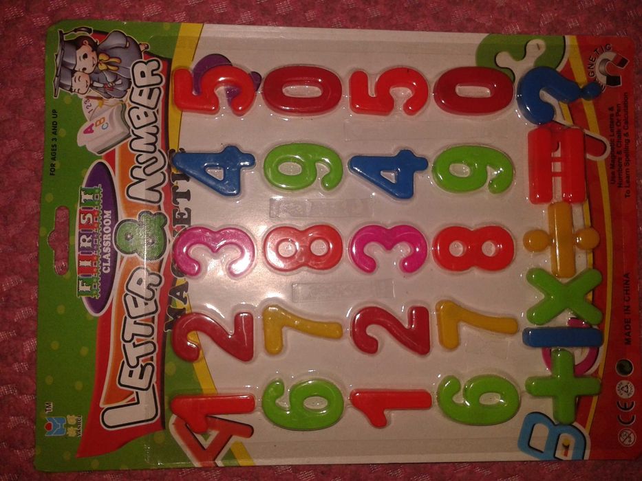 Цифры Цыфры (не буквы) на магните магнитные на холодильник для развити