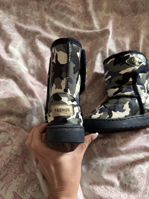 Угі на хлопчика,в  гарному стані !