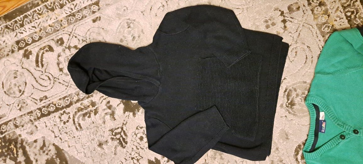 Zestaw trzy swetry bluza kaptur chłopiec dziecko 98/104 coccodrillo sm