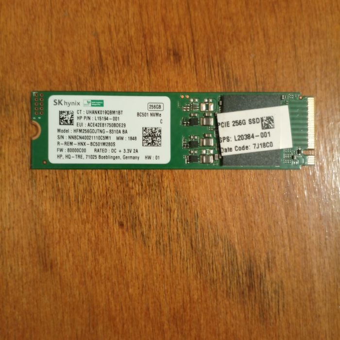 Диск ssd nvme на 256 Гб SK Hynix