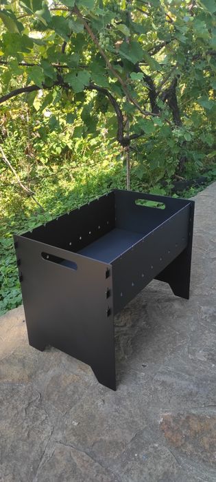 Розкладний мангал для походів