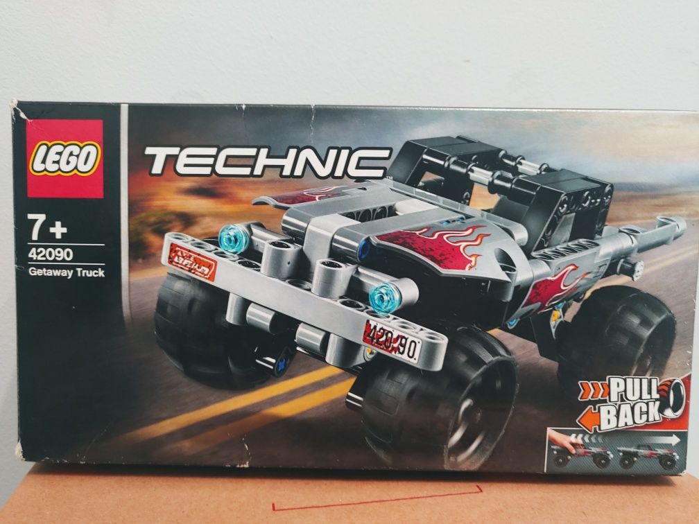 LEGO Technic Monster truck złoczyńców 42090