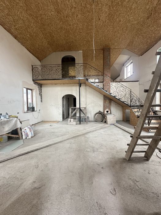 Продається будинок у районі Олексіївки.