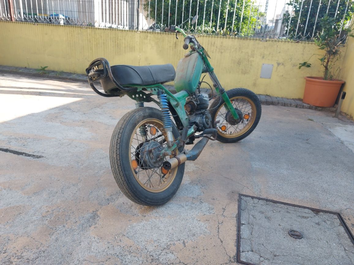 Vendo casal para peças
