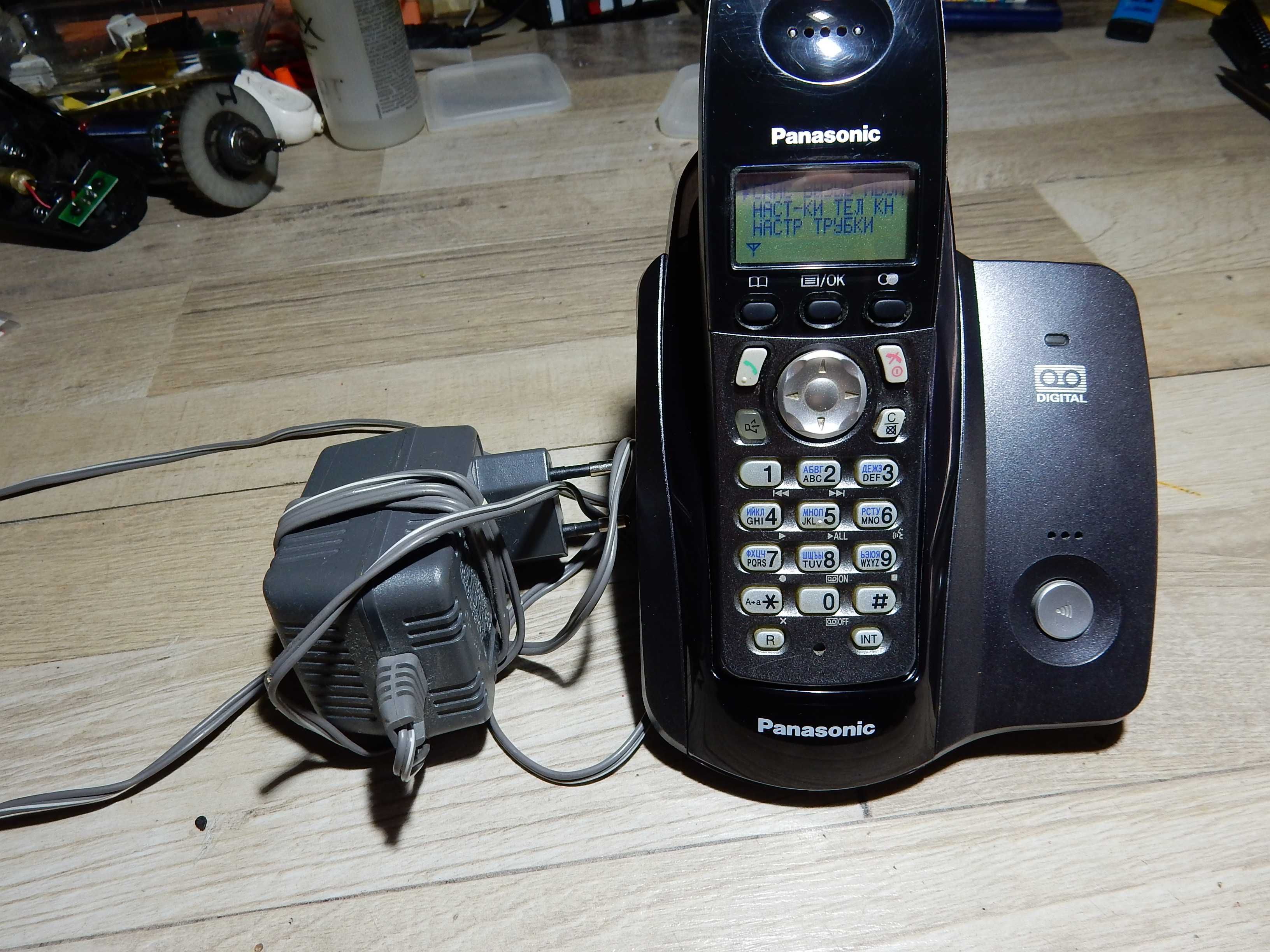 Цифровой беспроводный телефон Panasonic .Стационарный .