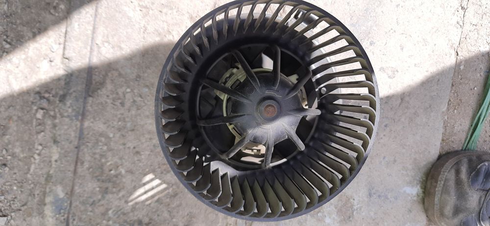 Моторчик печки , кожух