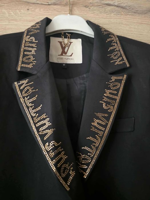 Marynarka damska Louis Vuitton kolorze czarnym z cyrkoniami złotymi