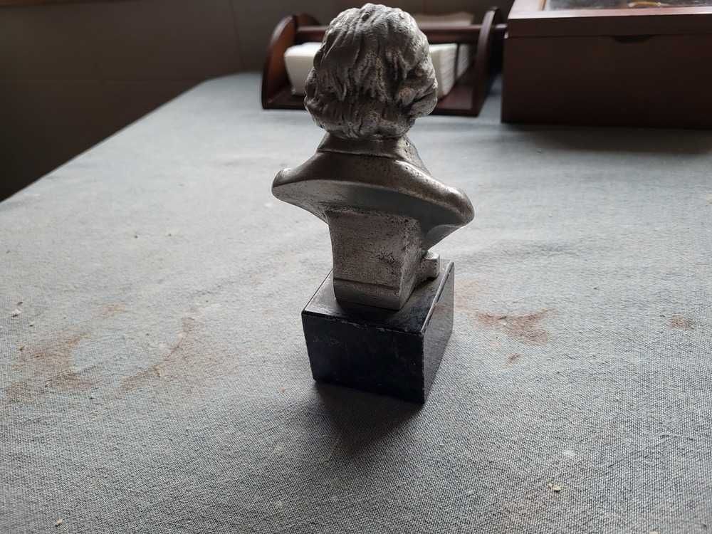 Busto em Metal de Beethoven