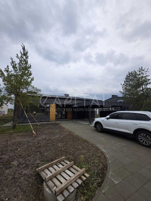 продаж будинку Осещина 350кв.м.