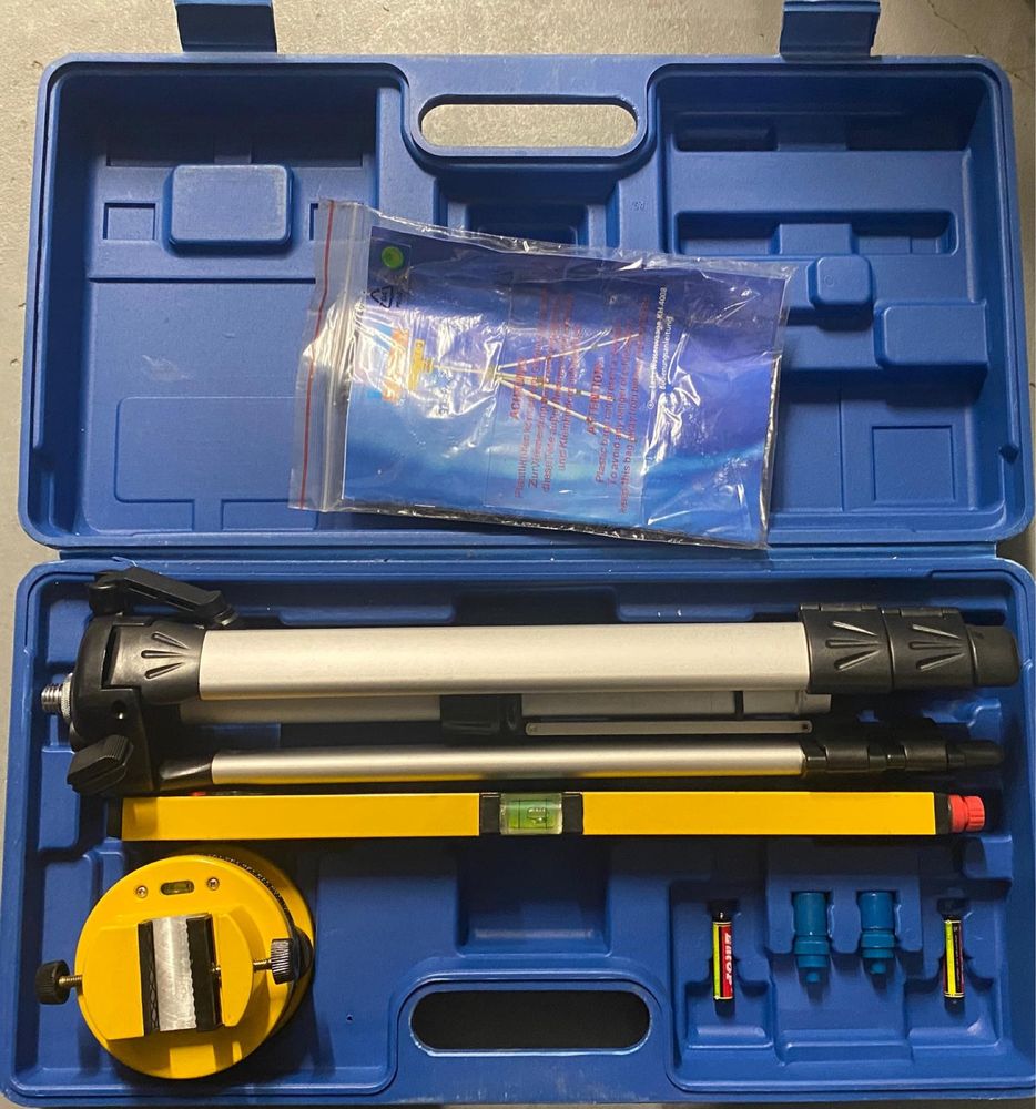 Nowa Poziomica laserowa ze starywem Powerfix, do 30 metrów metalowa