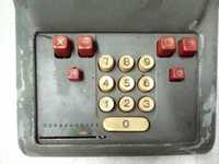Maquina de calcular e registadora antiga