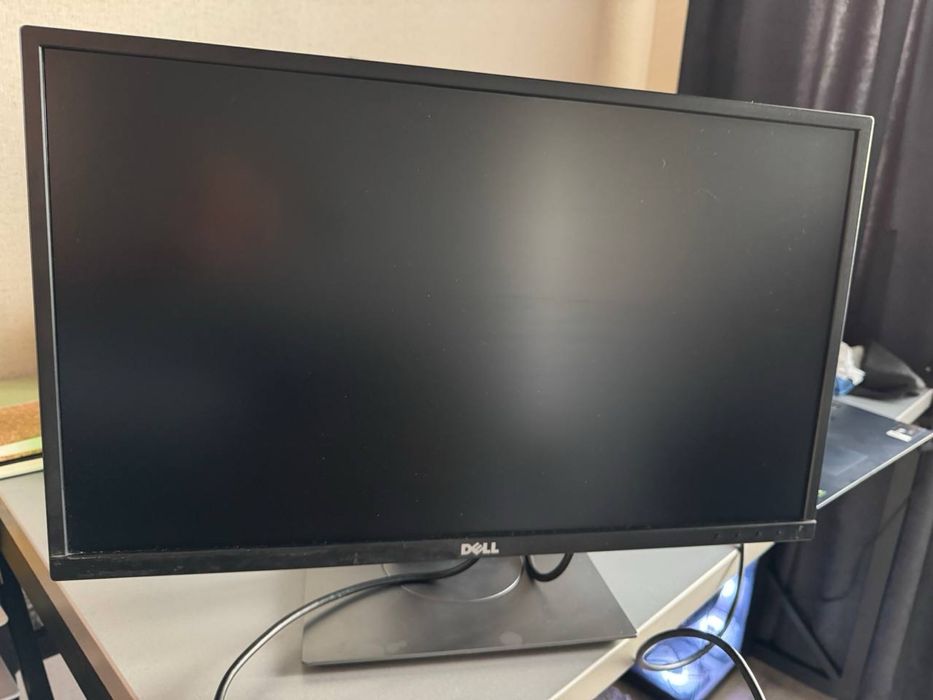 Монітор Dell P2417H.