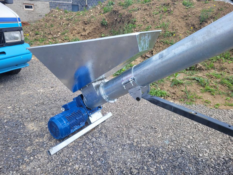 Przenośnik zbożowy ślimakowy/ Żmijka do zboża/ Podajnik ziarna OCYNK