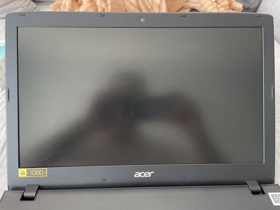 Acer Aspire E15 i5-8250U / GeForce MX130 / 8GB RAM / 1000GB HDD / Full