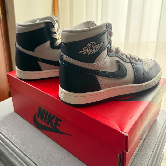 Air Jordan 1 high Georgetown 85