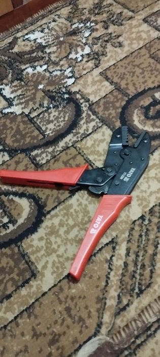 Прес для наконечників НШВІ