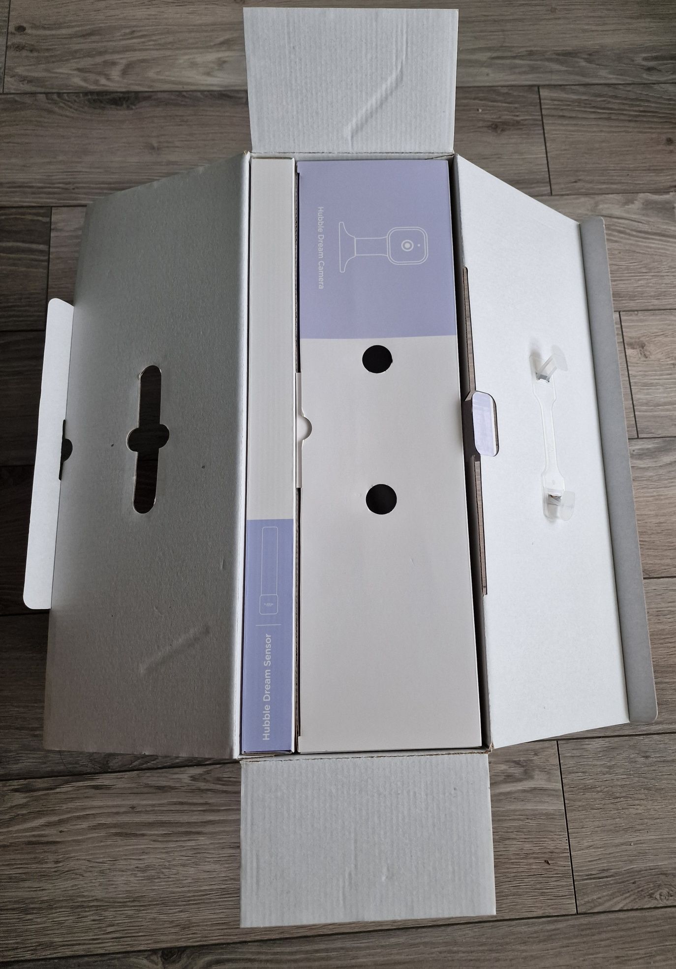 Nowa niania elektroniczna z mata sensoryczna HUBBLE CONNECTED Dream+