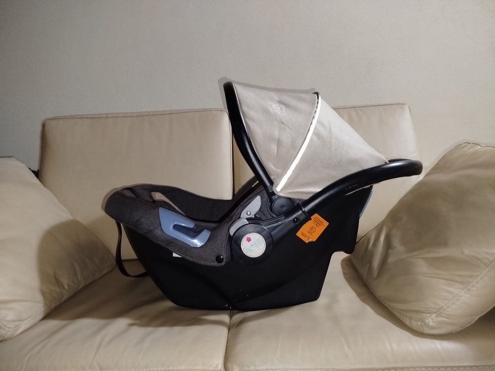Carrinho de bebe , como novo !