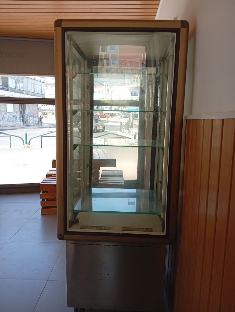 Vitrine para bolos