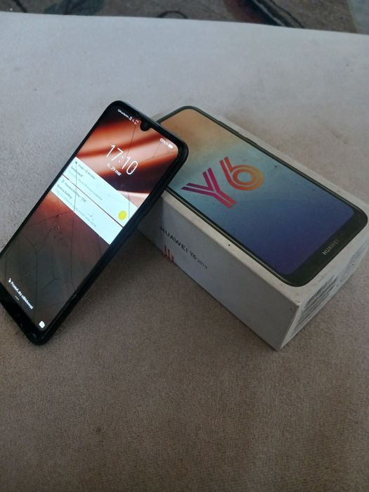 Huawei y6 2019 z pudełkiem