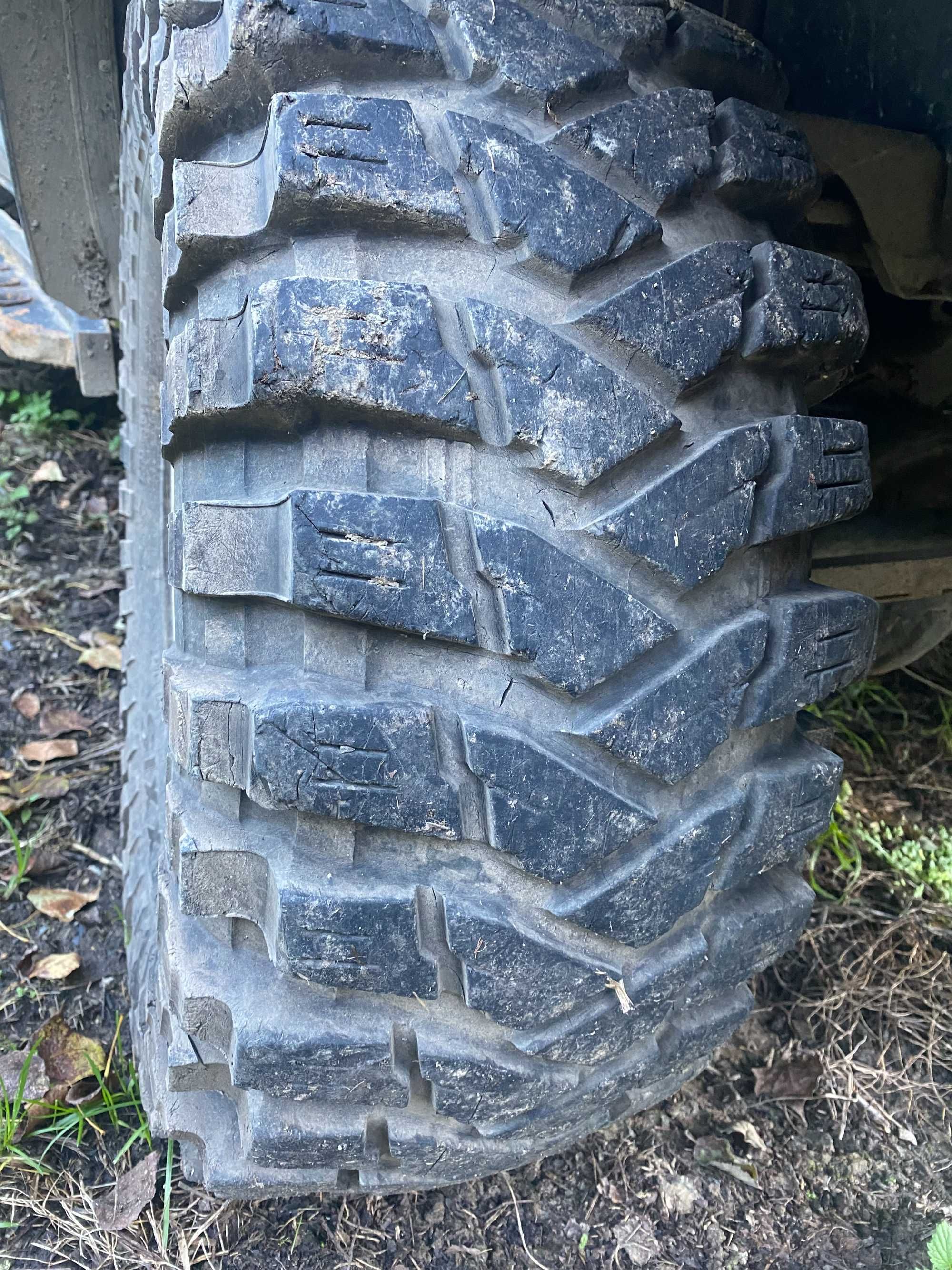 Шини Резина Колеса 35 12,5 16 MAXXIS Trepador M8060 б/у