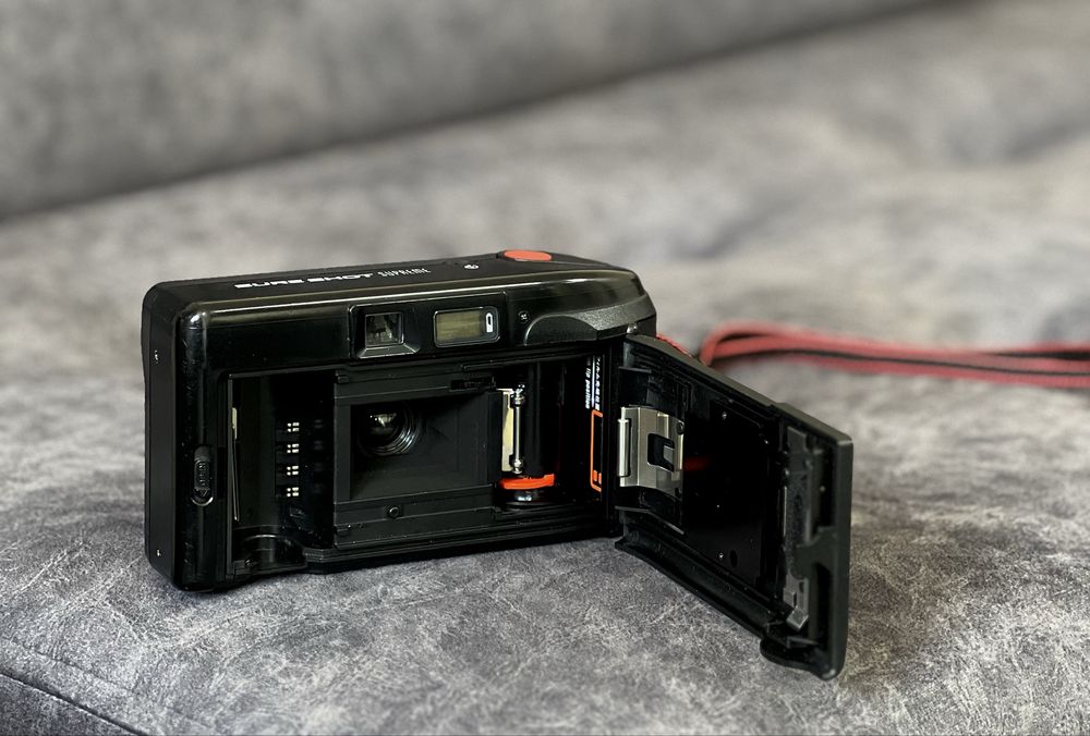 Продам фотоапарат Canon Sure shot Supreme