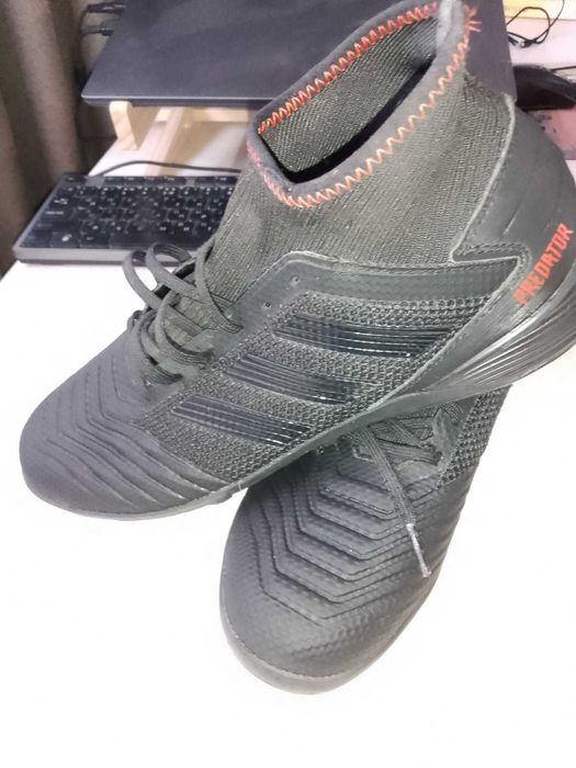 Футзалки, буци Адідас Adidas Predator