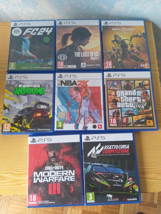 Playstation 5 (Versão c/Leitor) 825GB em excelente estado! Retirada em