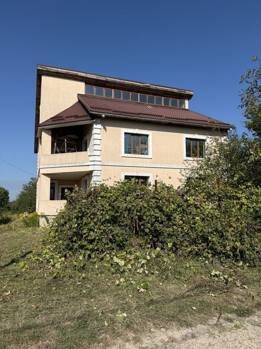 Продаж комфортного заміського будинку в с. Жорнівка