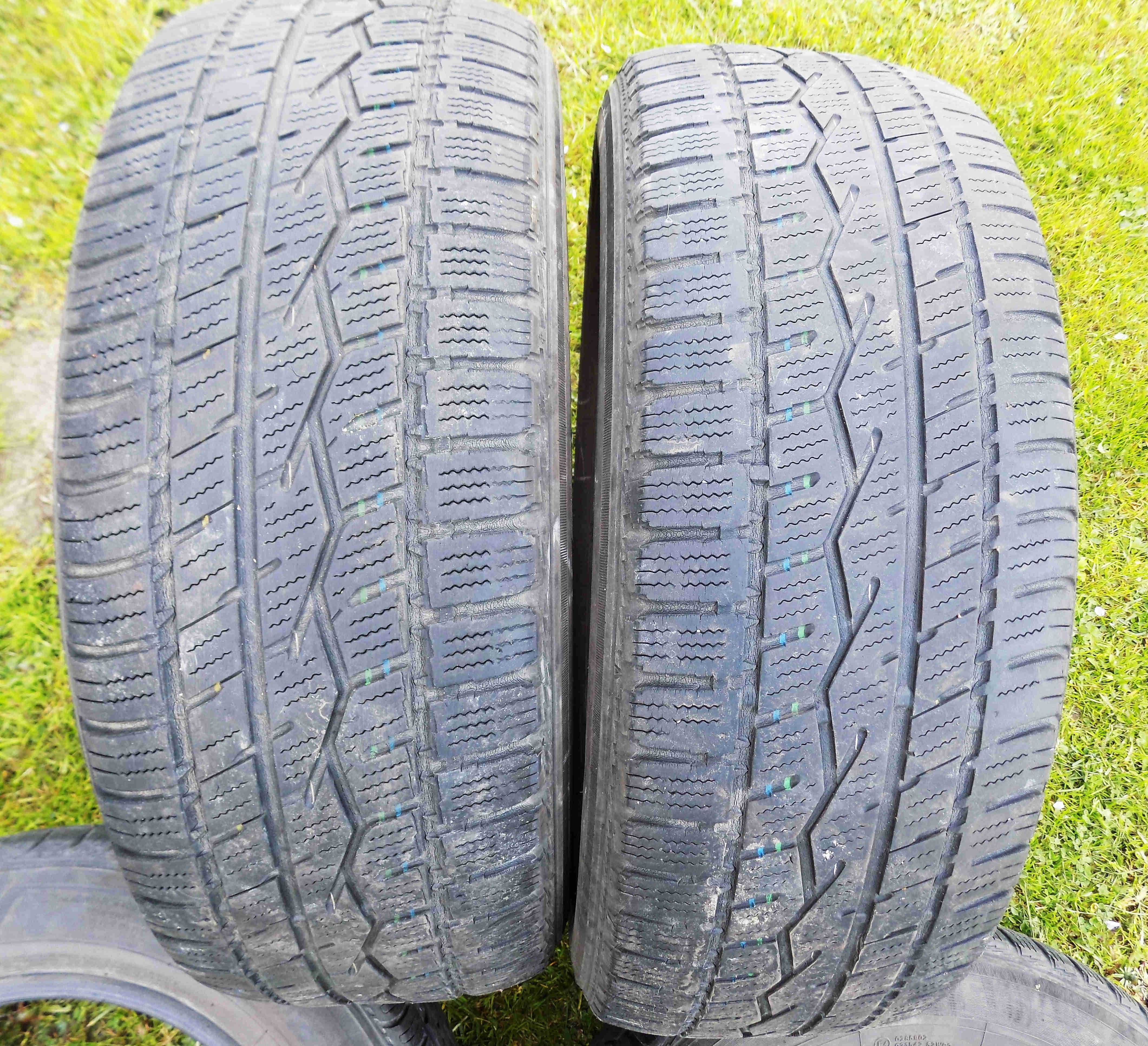 Opony TOYO Celsius 205/60R16 96V całoroczne wielosezonowe 4 szt.