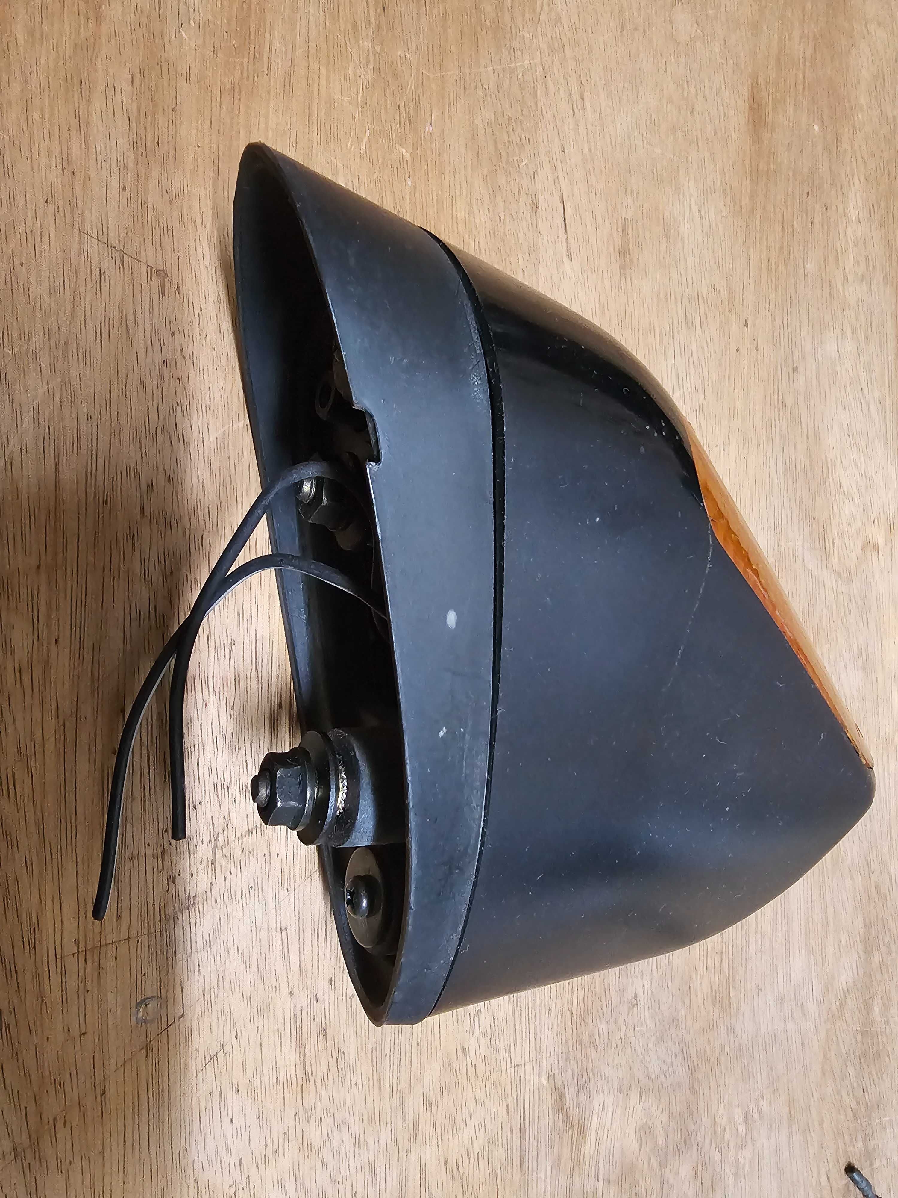 Farol lateral Suzuki para desocupar