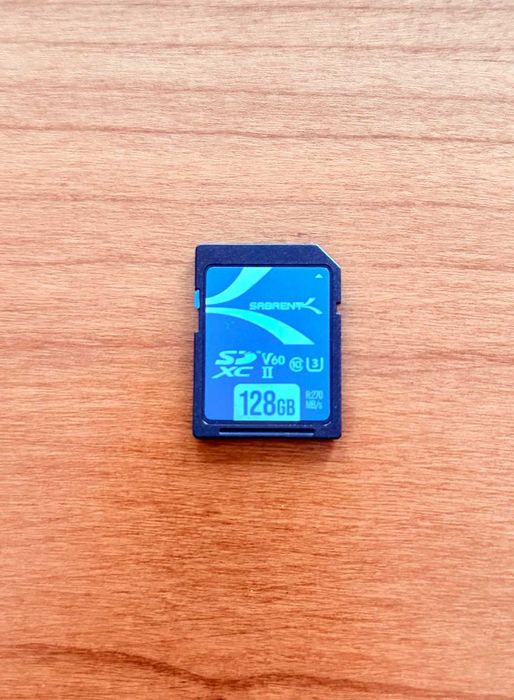 Máquina Fotográfica Olympus OM-D E-M10 Mark IV + 2 Lentes + Acessórios