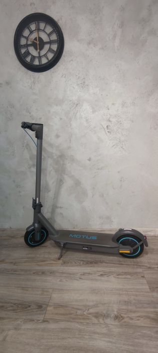 Hulajnoga elektryczna motus scooty 10 2022 jak nowa