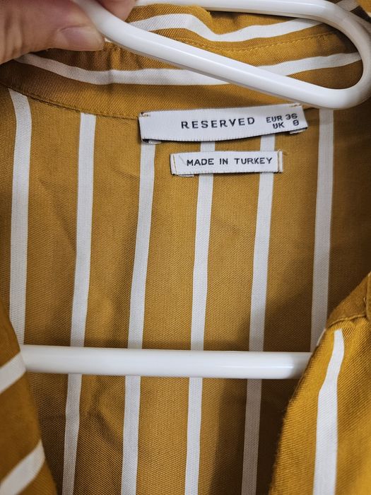 Piękna musztardowa długa sukienka w paski reserved 36 s wiskoza