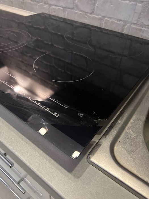 Варочна повехня Electrolux EHF96547FK