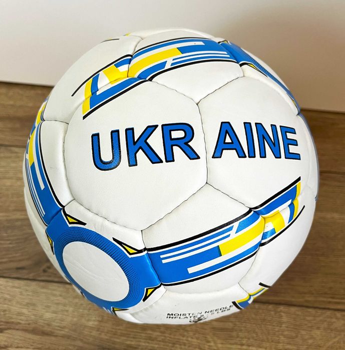 Мяч футбольный, размер №5, 5 слоёв, цвета в ассортименте