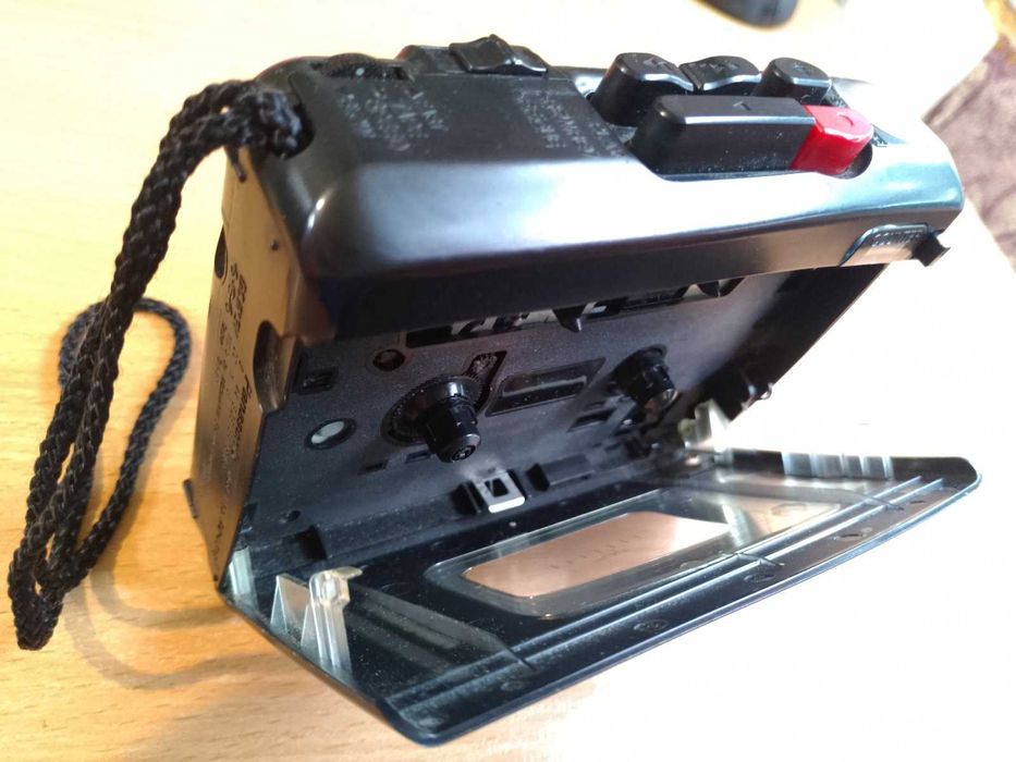 Плеер шпионский, бесшумный кассетный. Panasonic для коллекции.