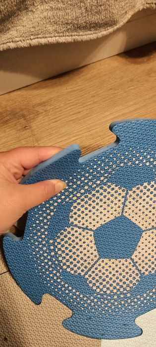 Puzzle piankowe piłka nożna. mata piankowa
