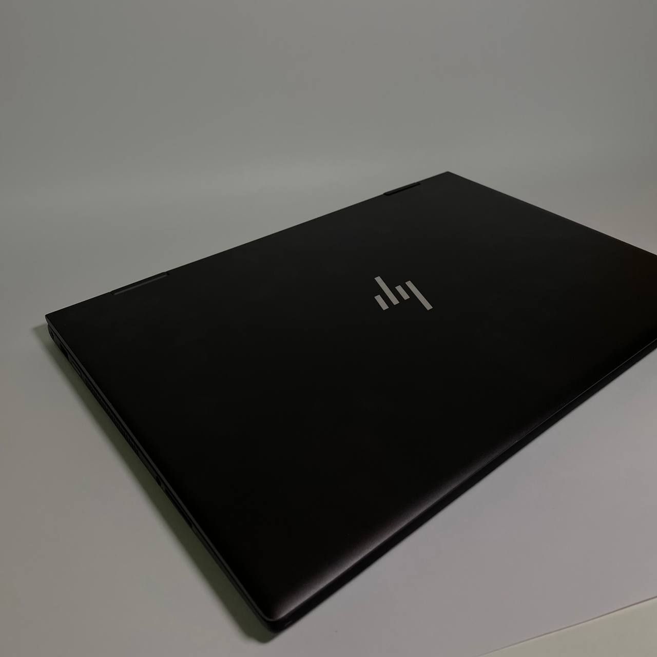 HP Envy x360 15-ds1083cl, 15,6. AMD RYZEN 7 4700u