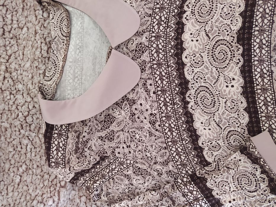 Bluzka z kołnierzykiem