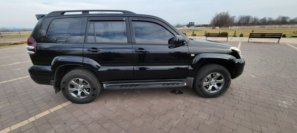 Toyota prado 120