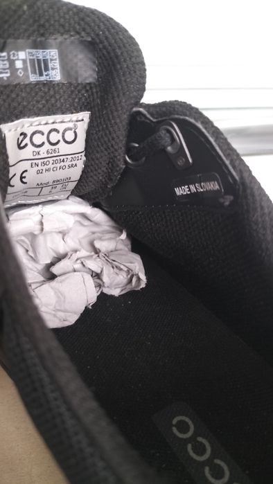 Кросівки ессо Шкіряні